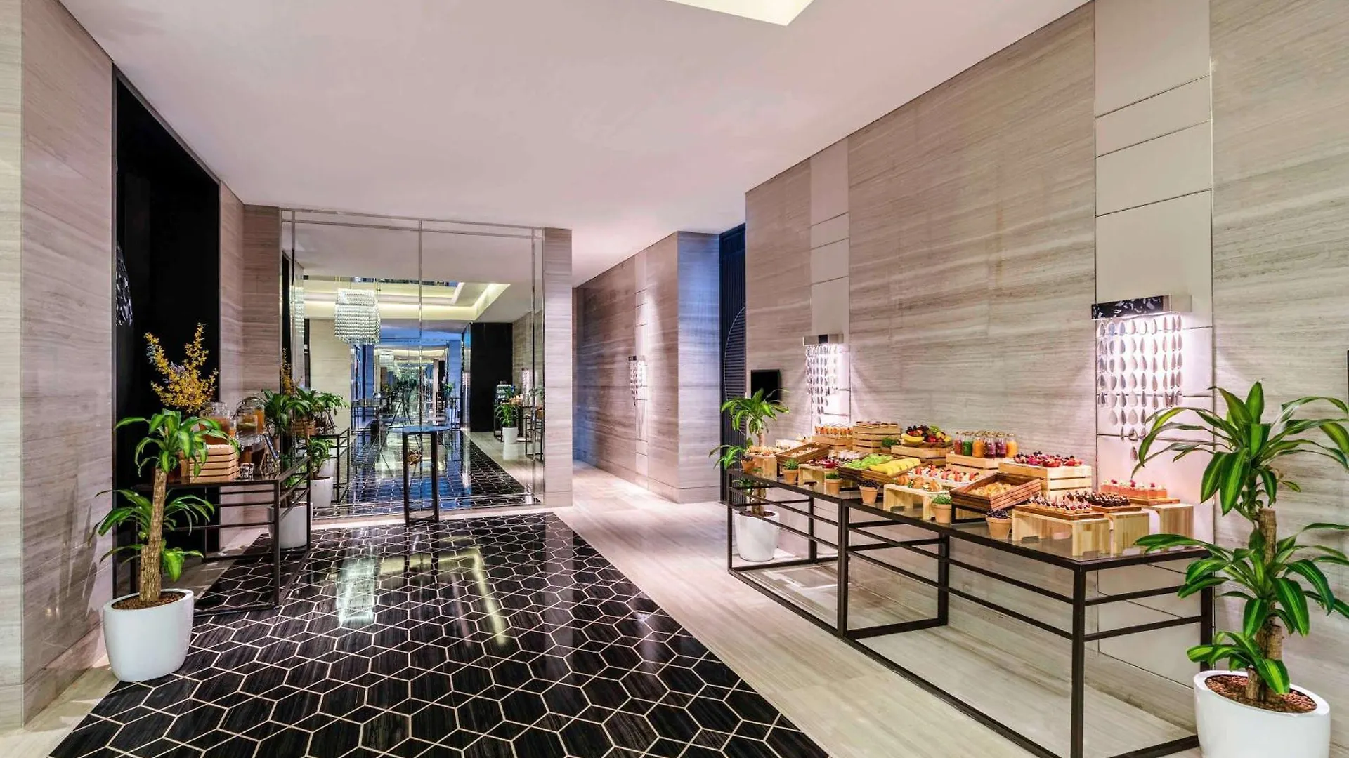Pullman Dubai Downtown Hotel